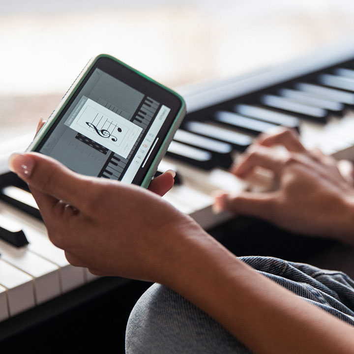 How to Connect Your Roland FP-10 to Bluetooth & Piano Partner 2