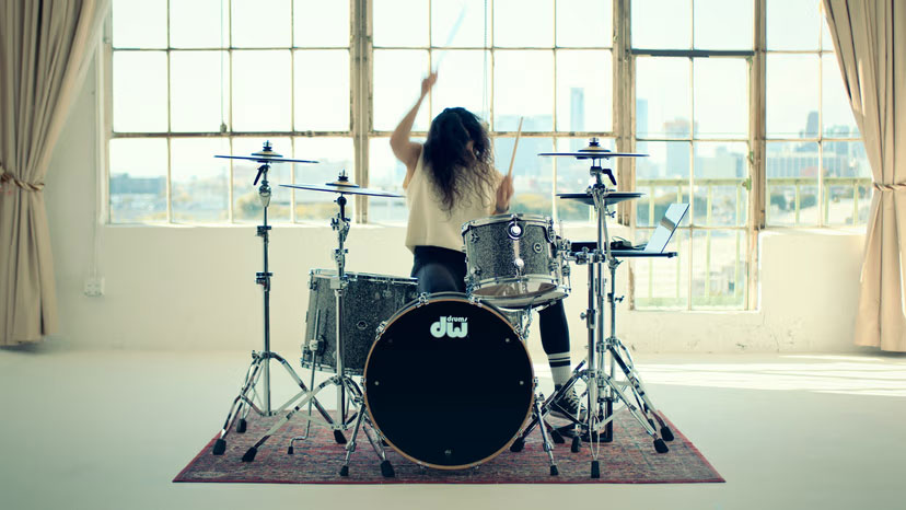DWe Artist Jess Bowen